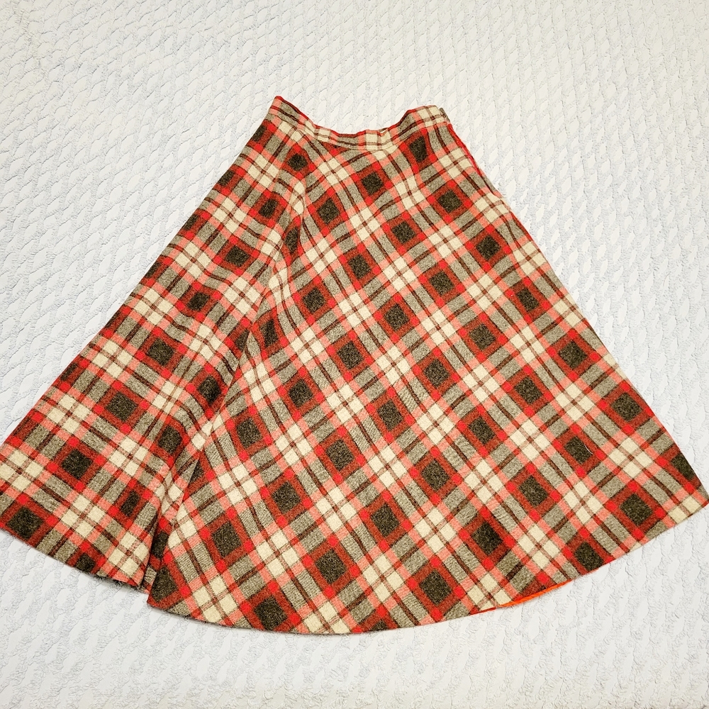 Vintage lined wool plaid circle skirt size M EUC